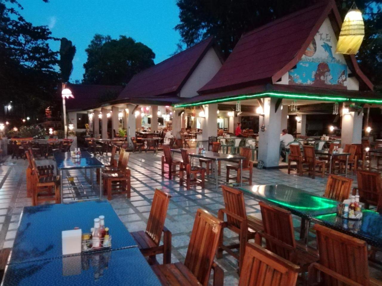 Andaman Beach Resort Koh Jum Exterior foto