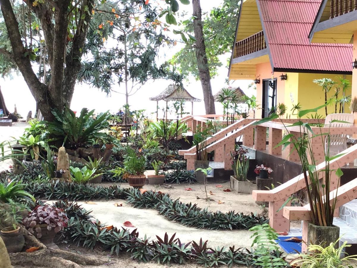 Andaman Beach Resort Koh Jum Exterior foto